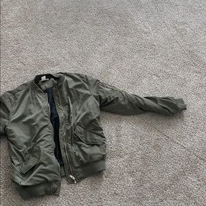 H&M puffer jacket barely worn. US size 4